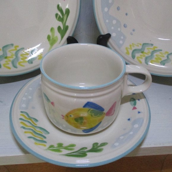 Bundle of 2 Sets - Barrier Reef Cup & Saucers Coastal Fish Seashells - Picture 3 of 10